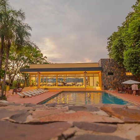 Pirayu Hotel & Resort Пуерто-Іґуасу Екстер'єр фото